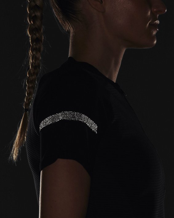 Women's UA IntelliKnit ¼ Zip Short Sleeve, Black, pdpMainDesktop image number 5